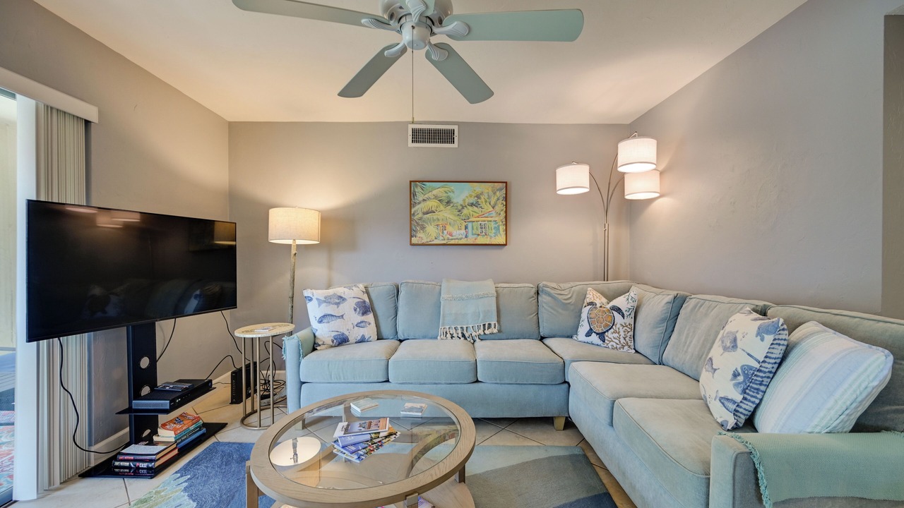 Photo of Livingroom in East Naples