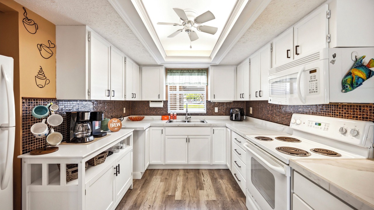 Photo of Kitchen in Caloosahatchee