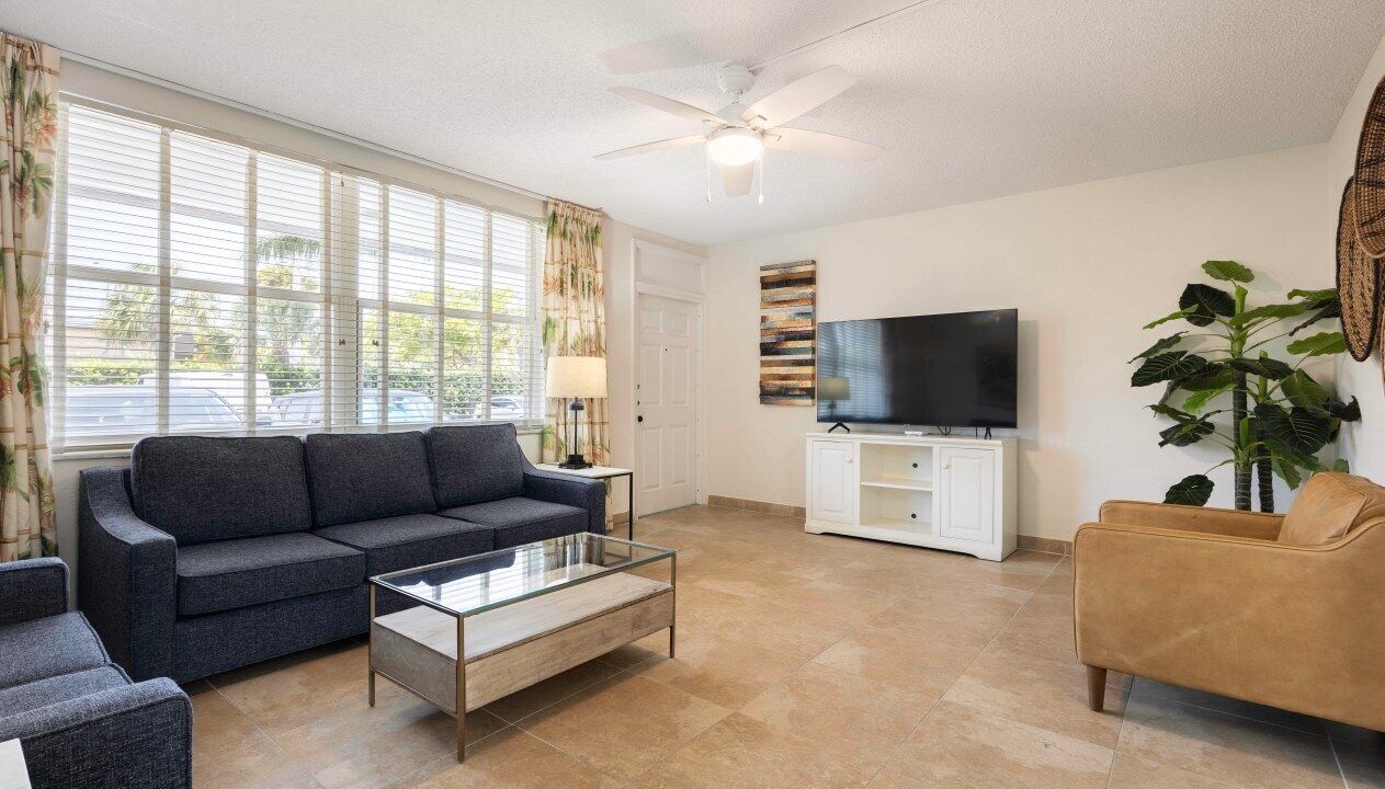 Photo of Livingroom in East Fort Lauderdale
