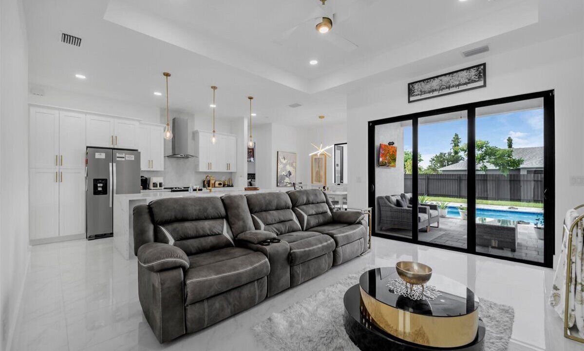 Photo of Livingroom in Diplomat
