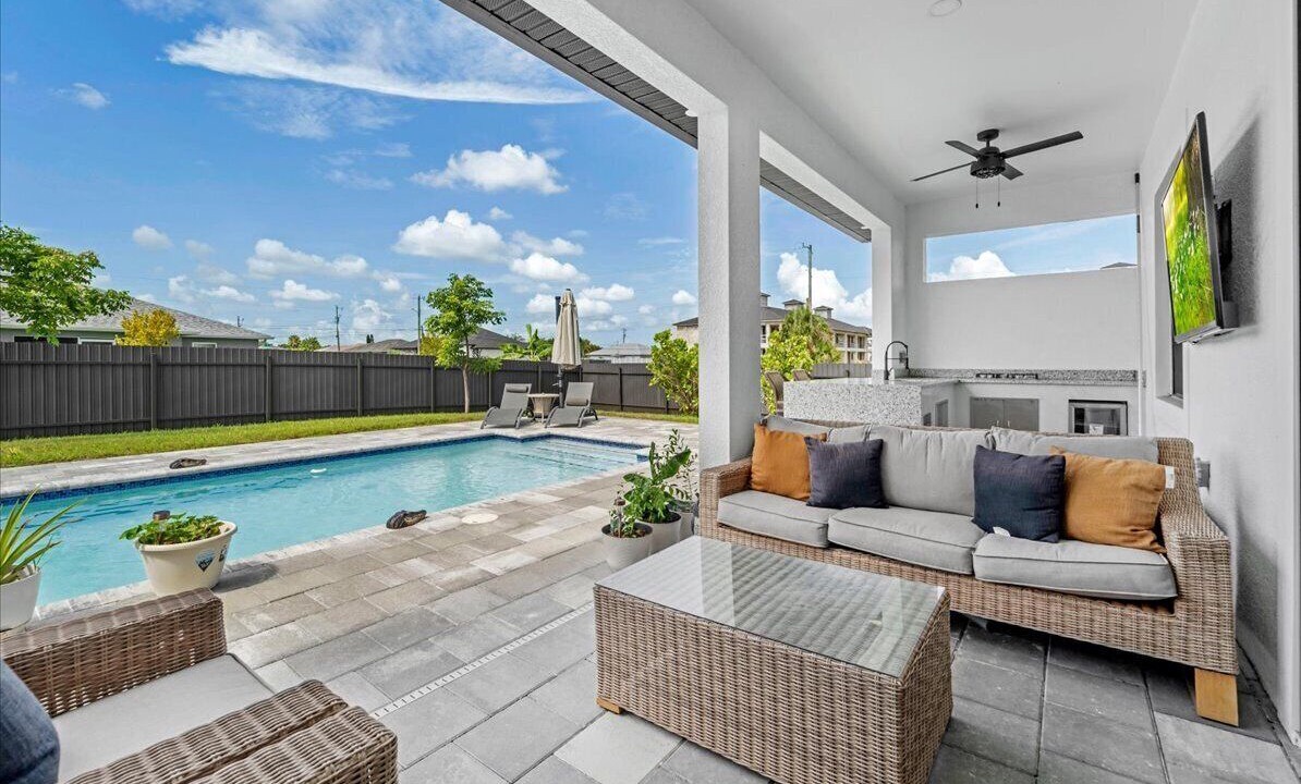 Photo of Patio Balcony in Diplomat