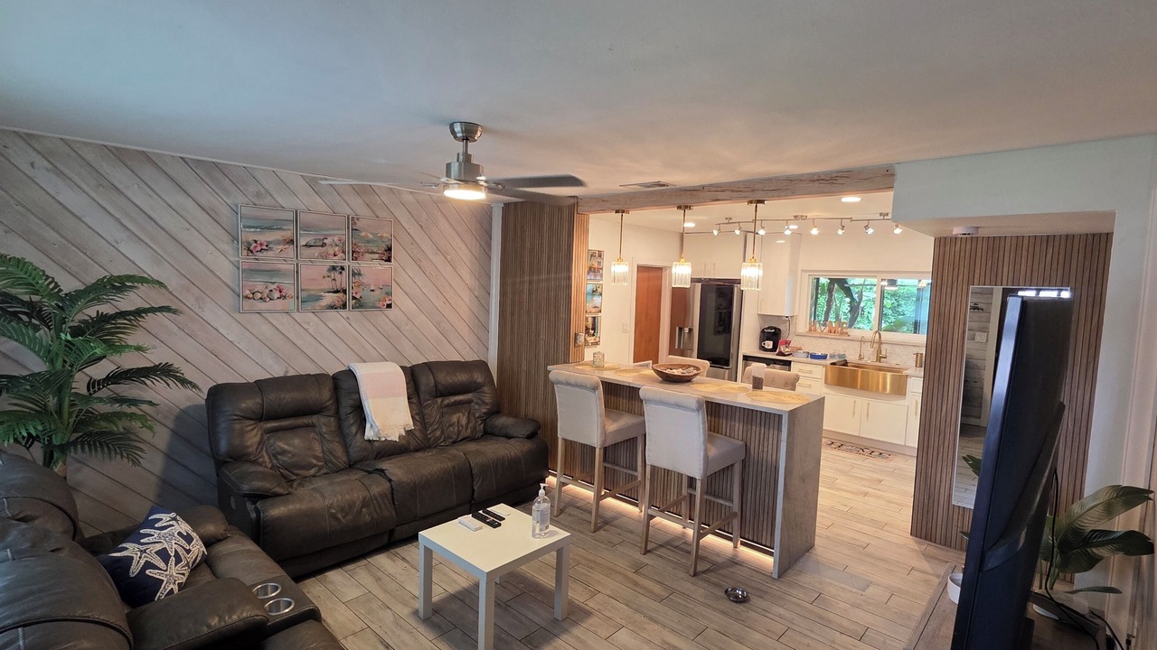 Photo of Livingroom in Lake Magdalene