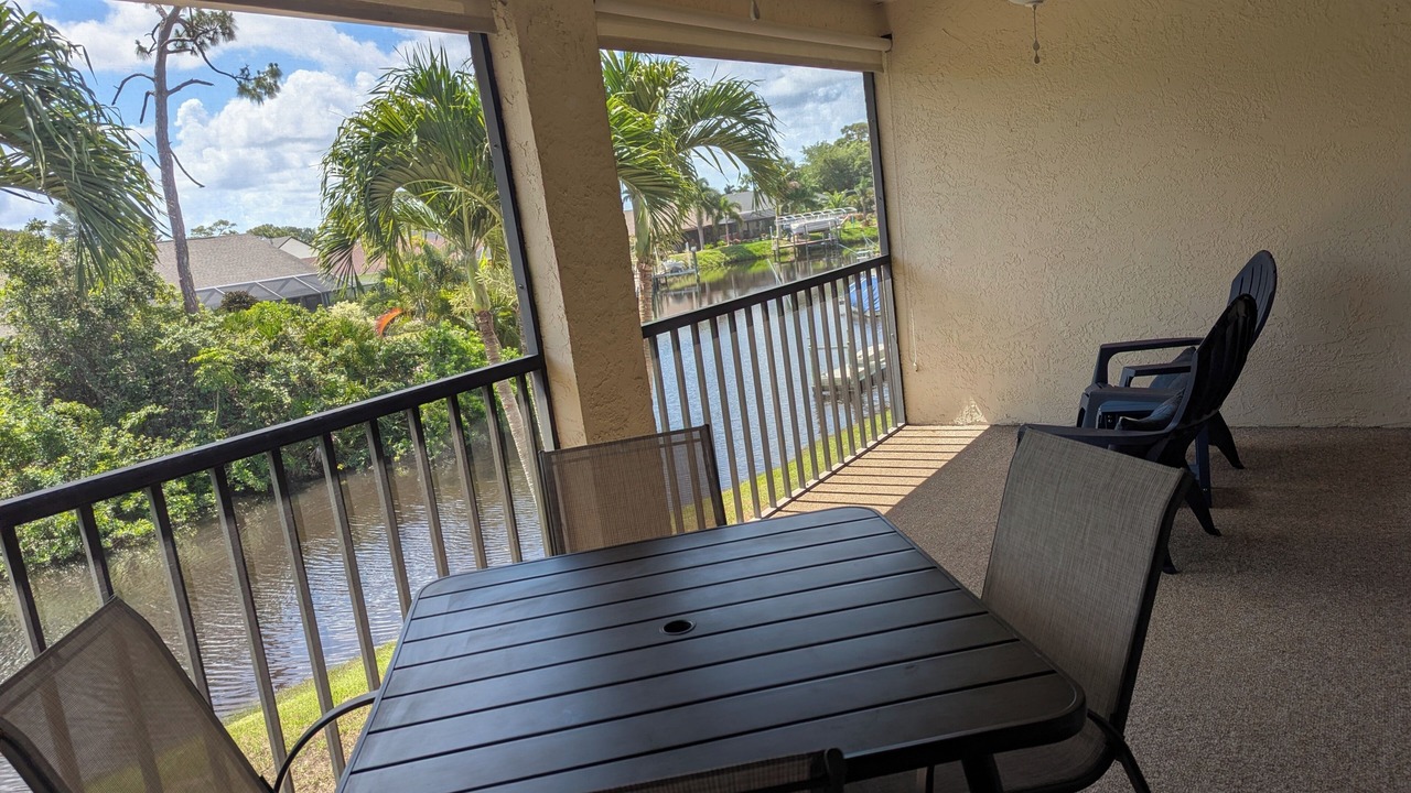 Photo of Patio Balcony in Riverbend Country Club