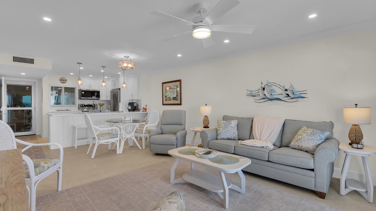 Photo of Livingroom in Fort Myers Beach