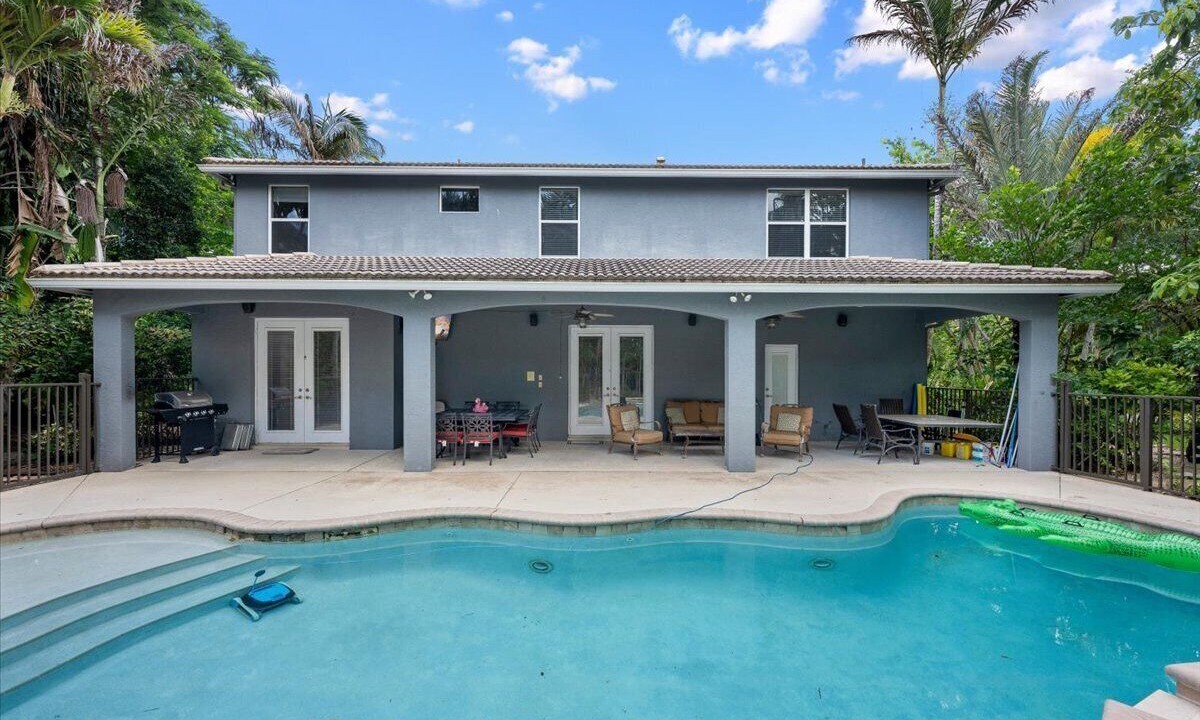 Photo of Outdoor in Jupiter Farms