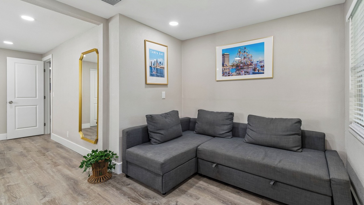 Photo of Livingroom in Beach Park