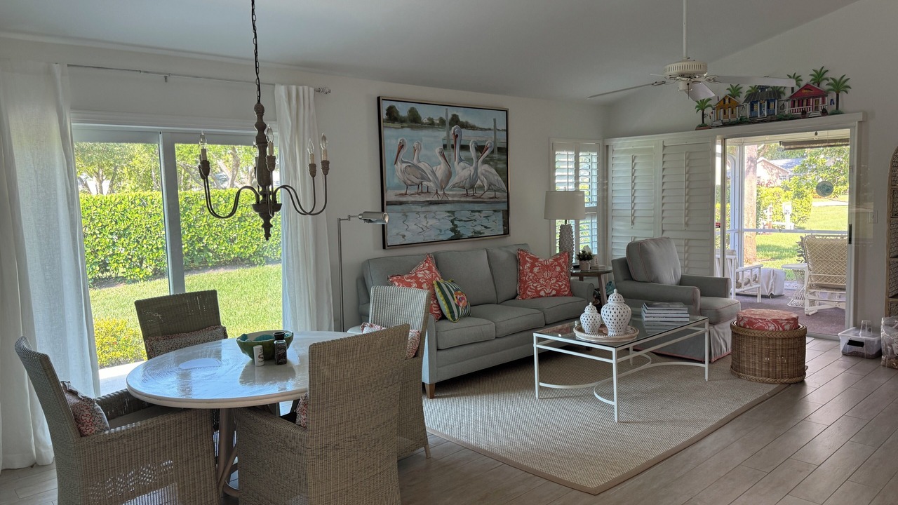 Photo of Livingroom in Iona