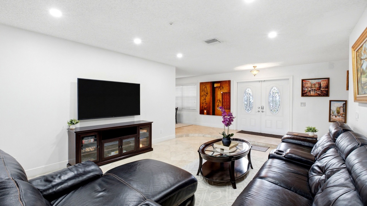 Photo of Livingroom in Pembroke Pines