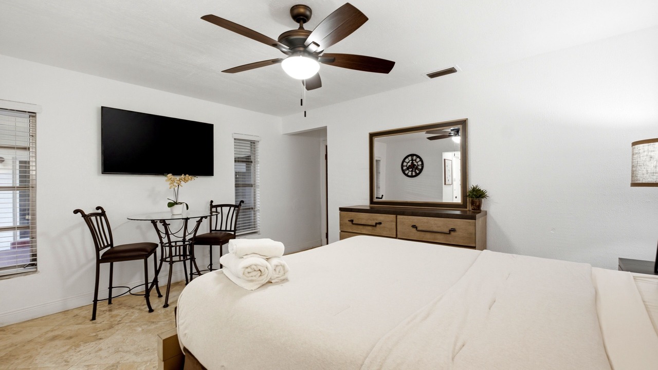 Photo of Bedroom in Pembroke Pines