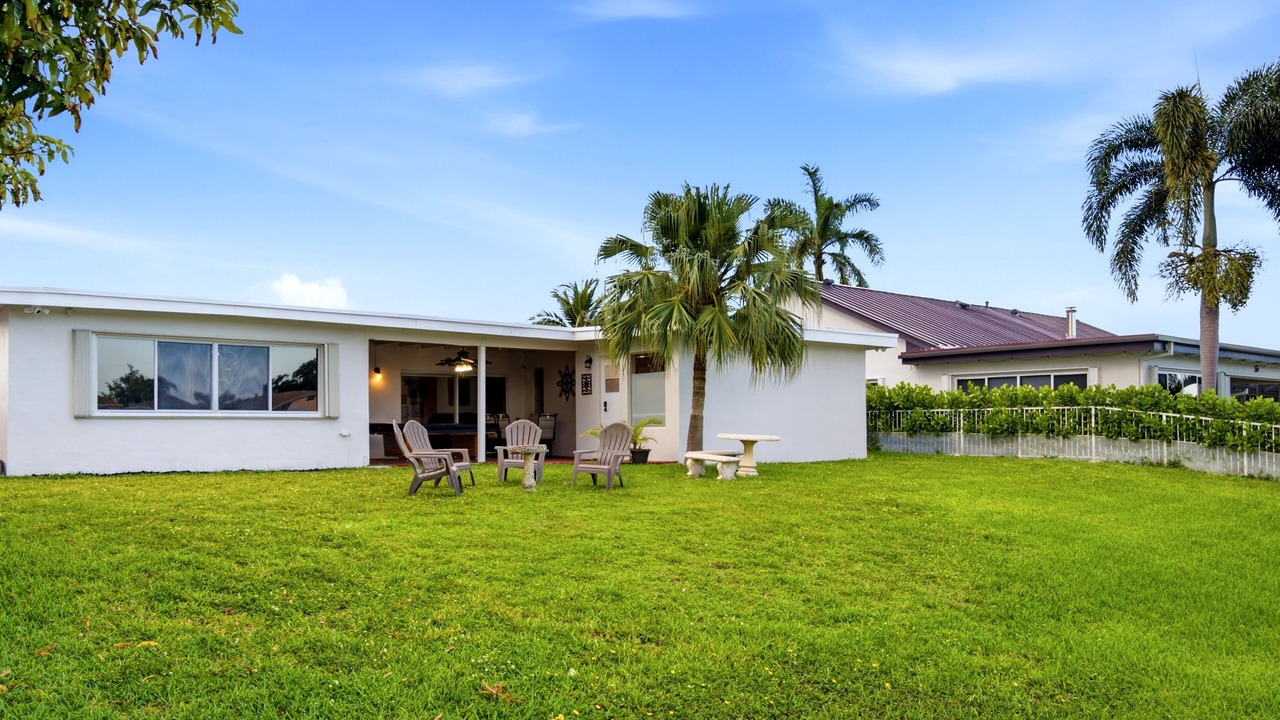 Photo of Outdoor in Pembroke Pines