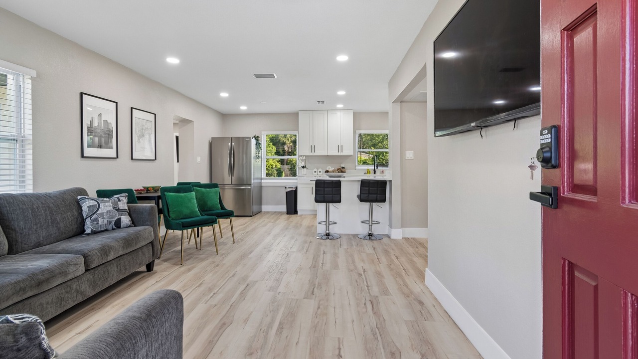 Photo of Livingroom in Beach Park
