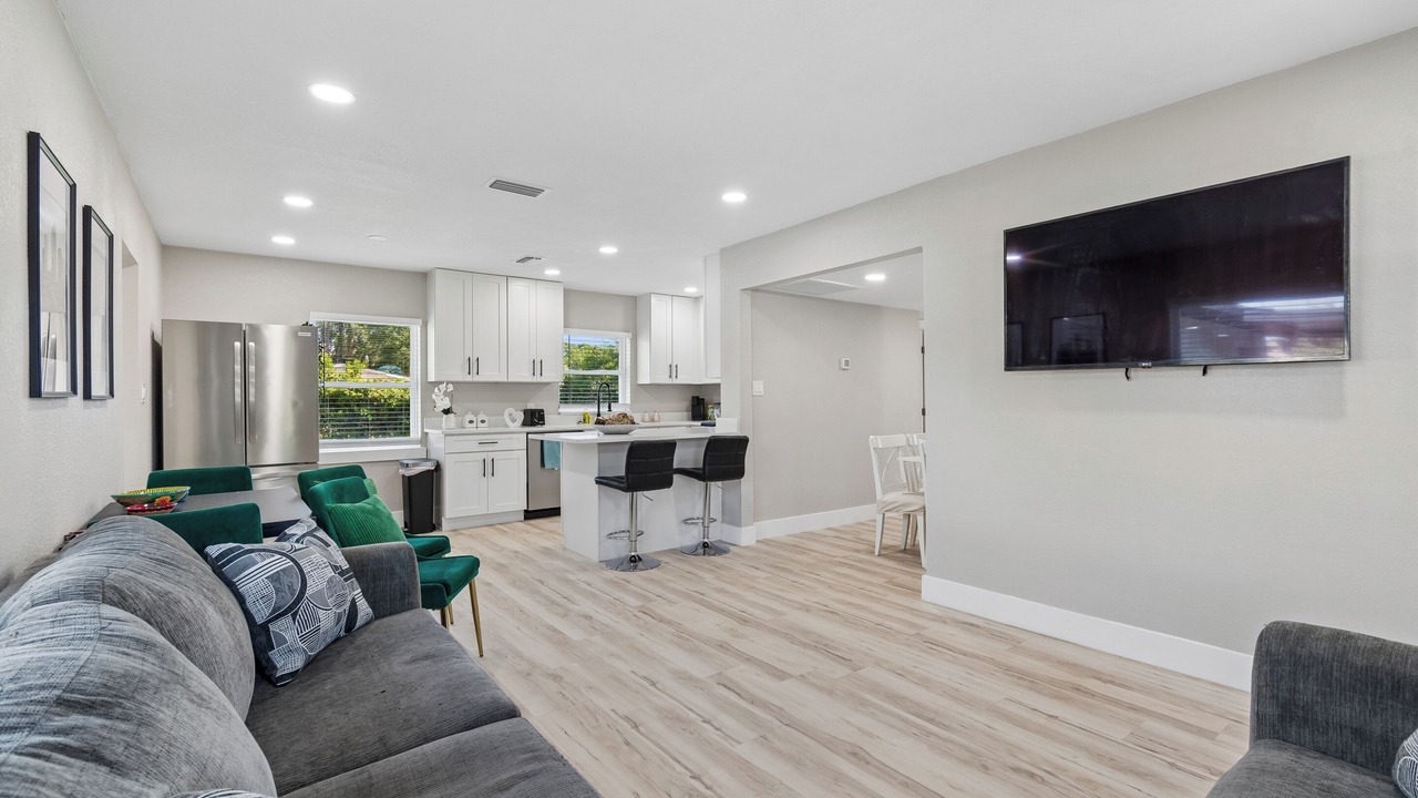 Photo of Livingroom in Beach Park