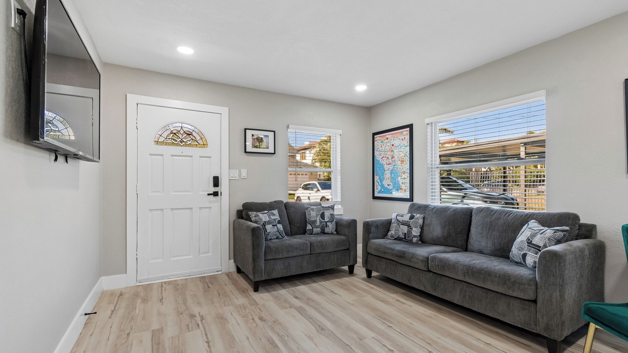Photo of Livingroom in Beach Park