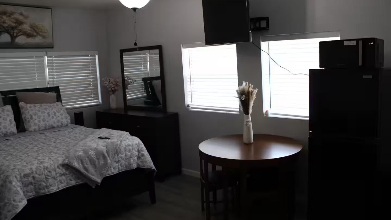 Photo of Bedroom in Crystal Lake