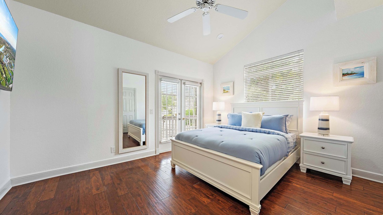 Photo of Bedroom in East Ocean Ave