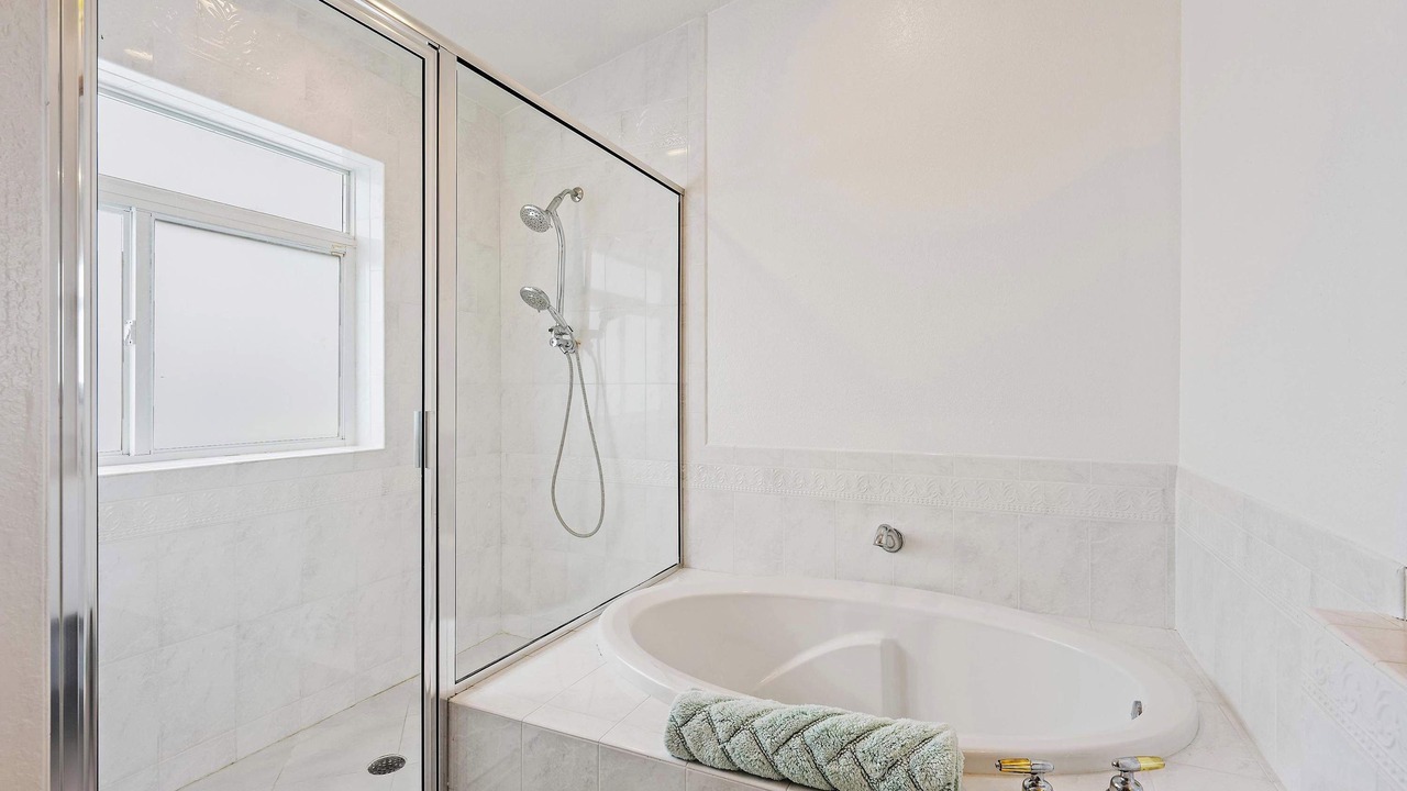 Photo of Bathroom in East Ocean Ave