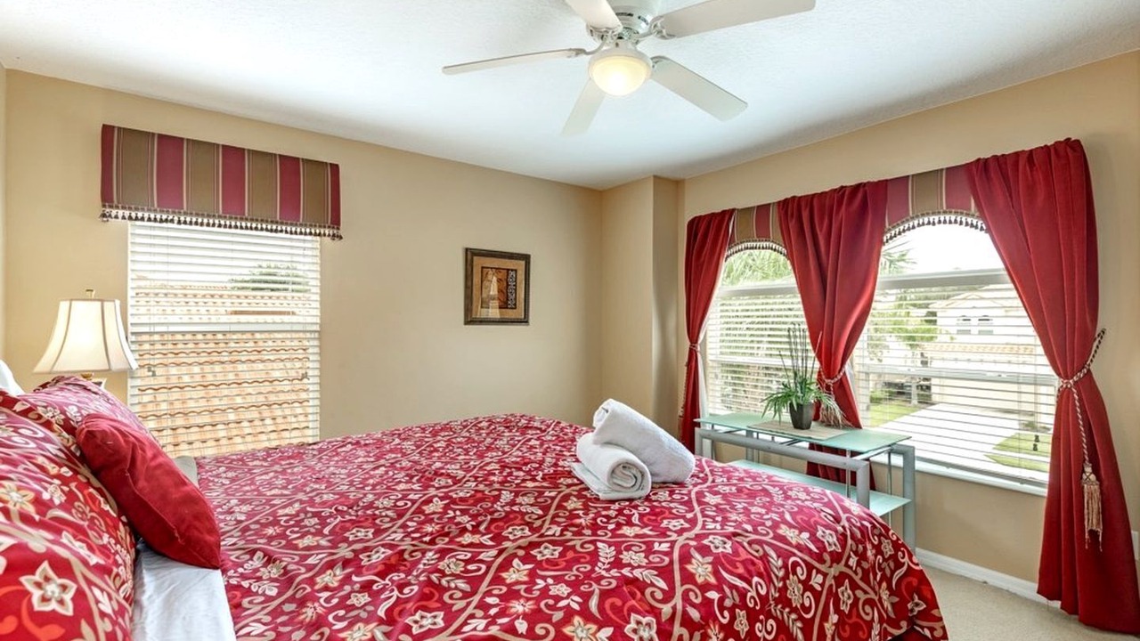 Photo of Bedroom in Watersong