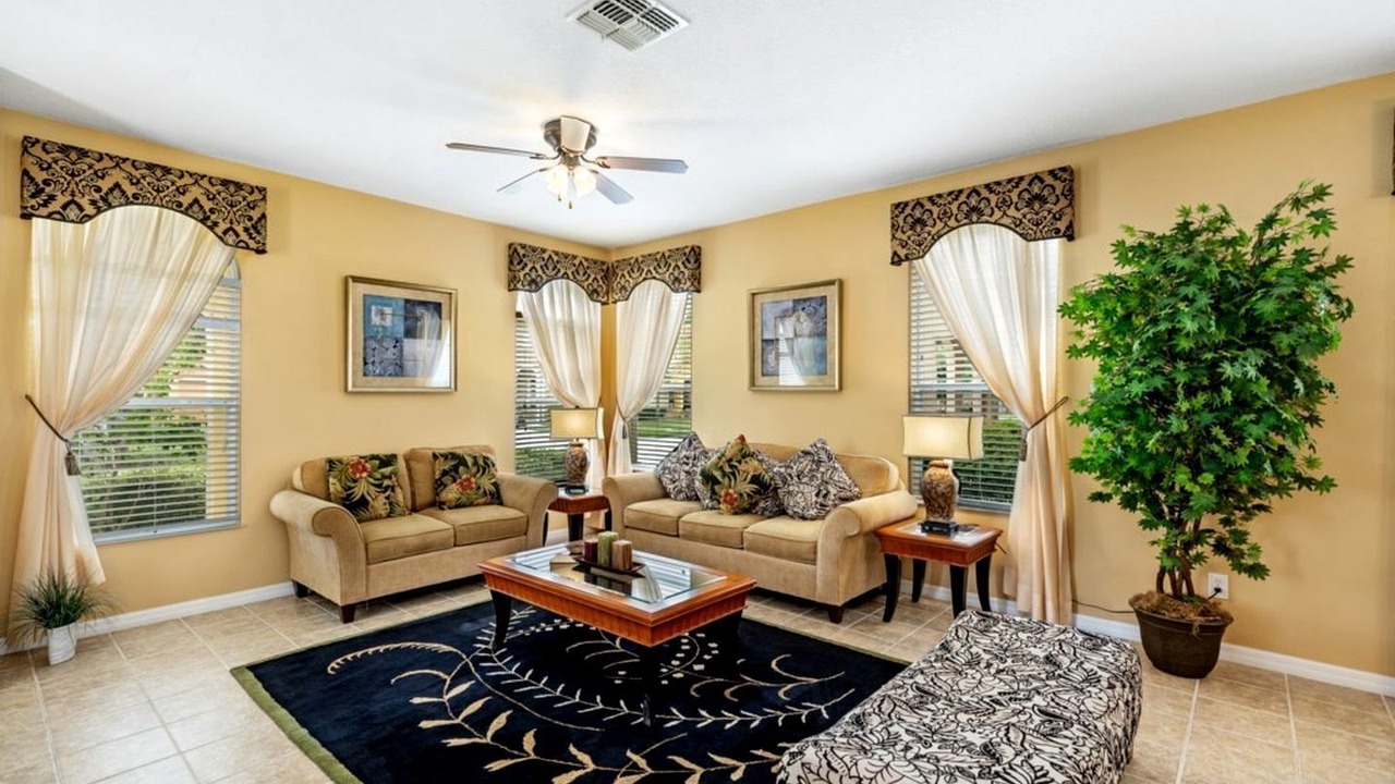 Photo of Livingroom in Watersong