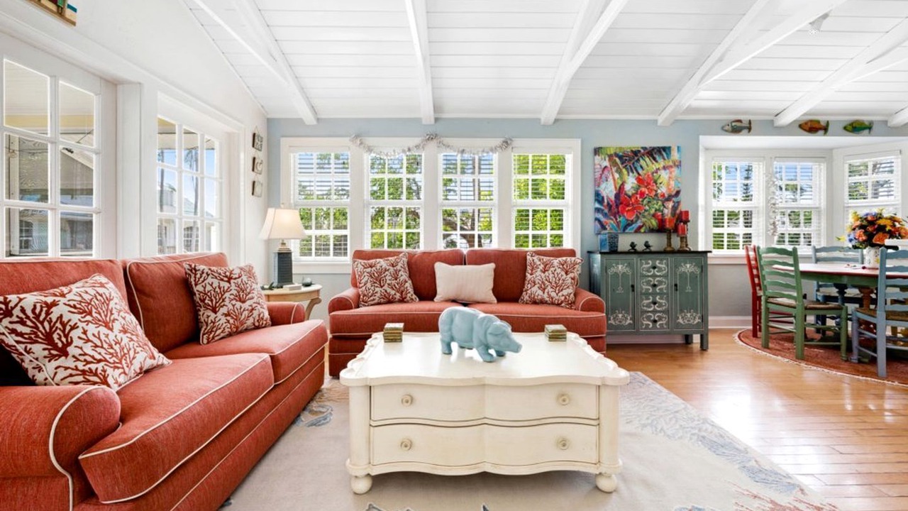 Photo of Livingroom in Captiva