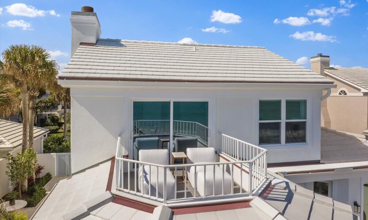 Photo of Patio Balcony in Indian River Shores