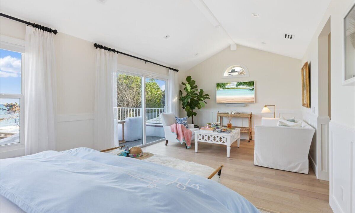 Photo of Bedroom in Indian River Shores