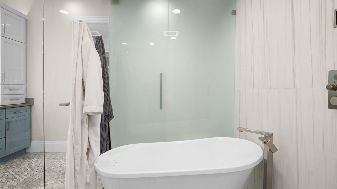Photo of Bathroom in Bonita Springs