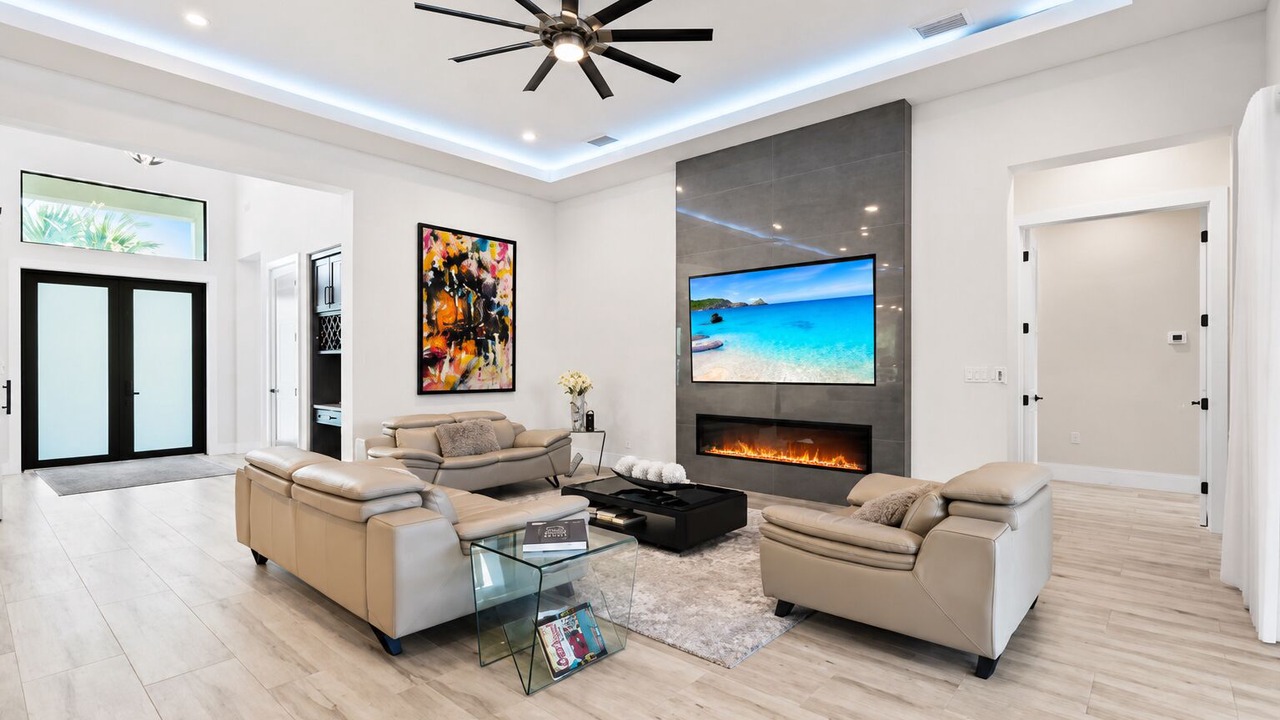 Photo of Livingroom in Willoughby Acres