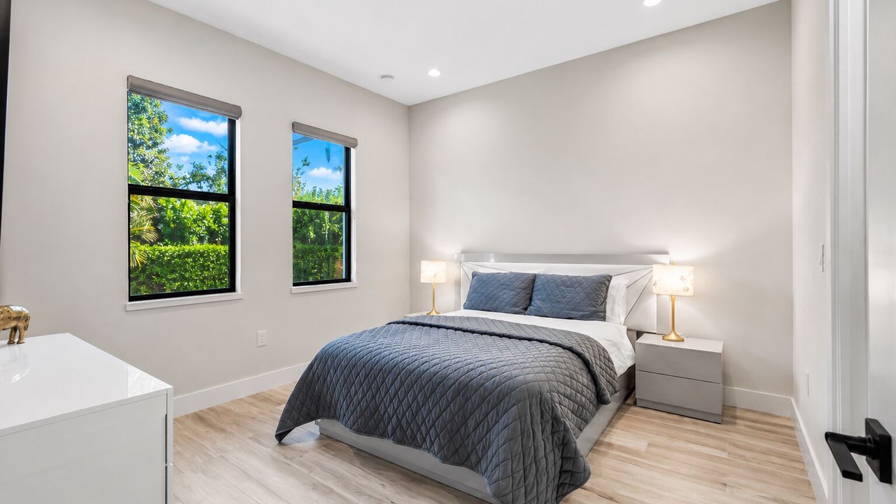 Photo of Bedroom in Willoughby Acres