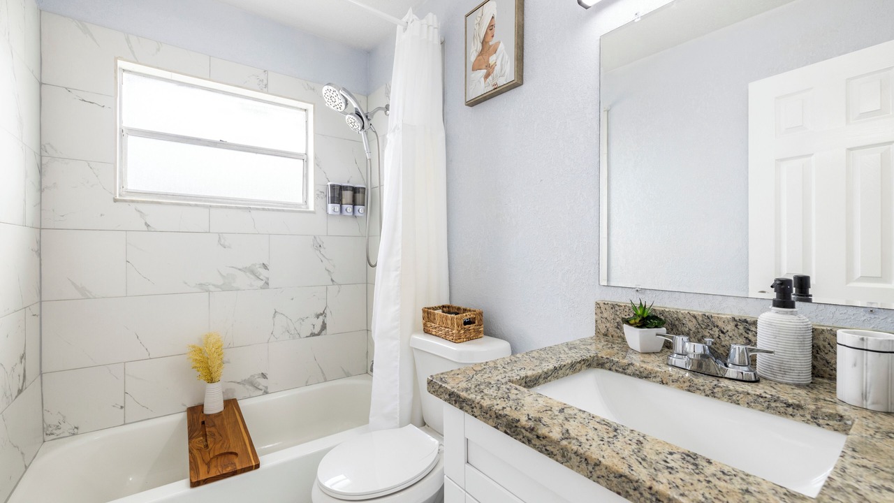 Photo of Bathroom in Limona Improvement