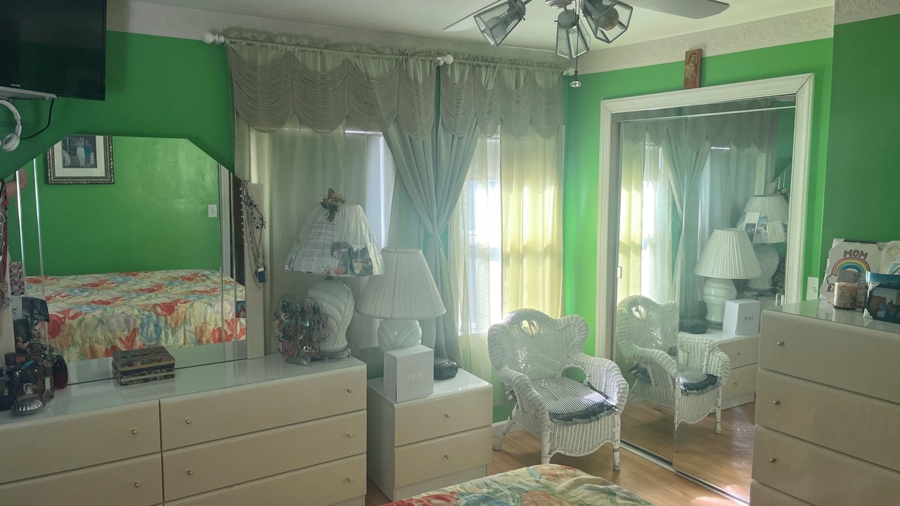 Photo of Bedroom in Rutherford