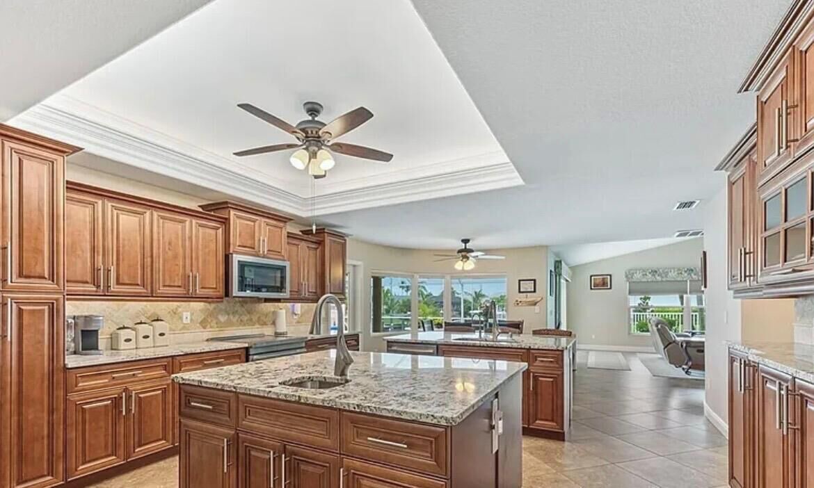 Photo of Kitchen in Caloosahatchee