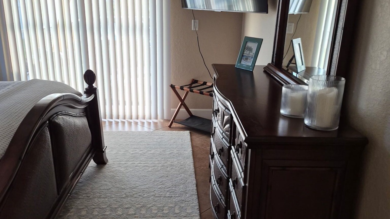 Photo of Bedroom in Caloosahatchee
