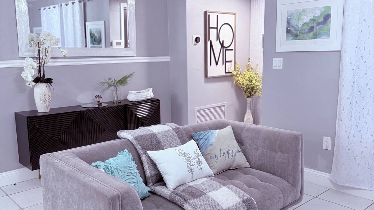 Photo of Livingroom in Sunrise