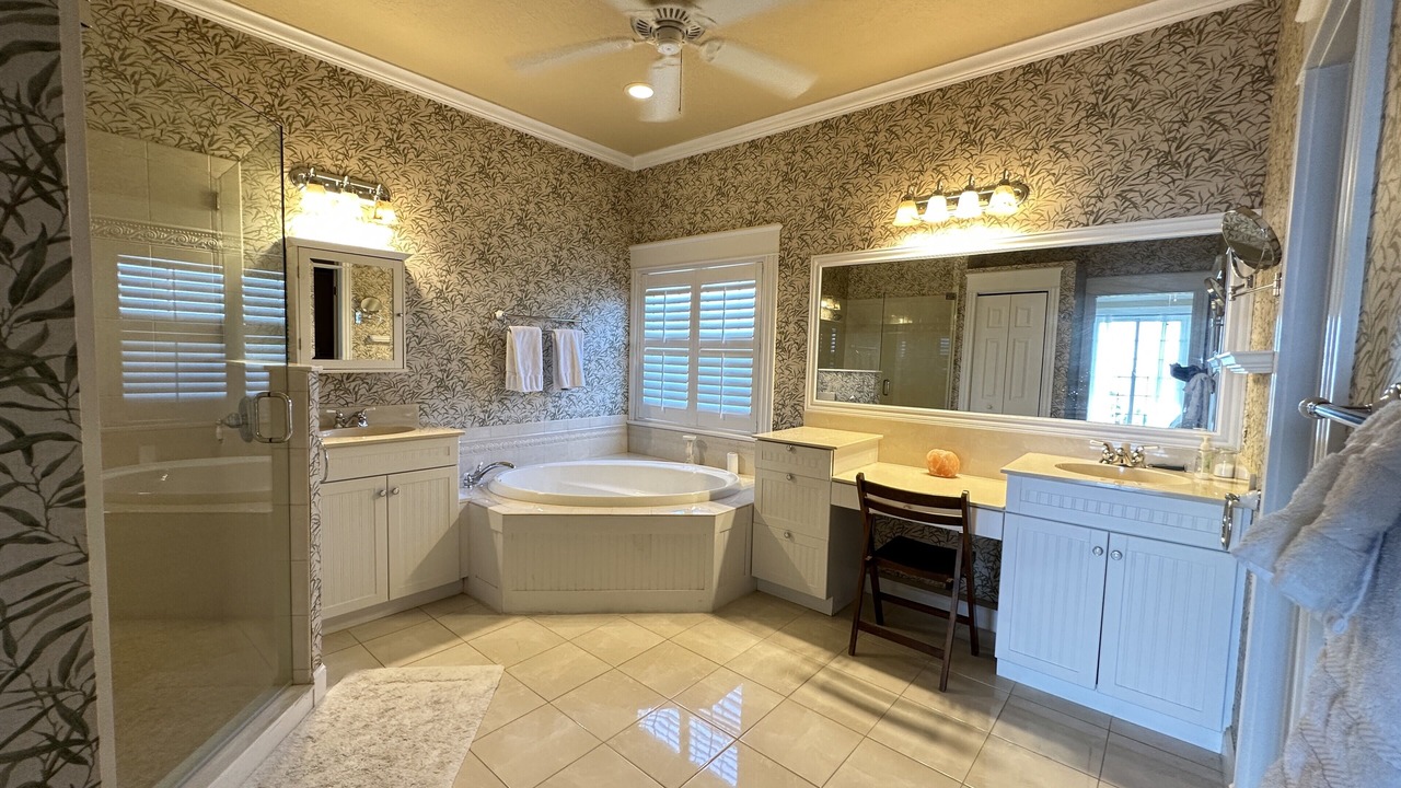 Photo of Bathroom in Jensen Beach