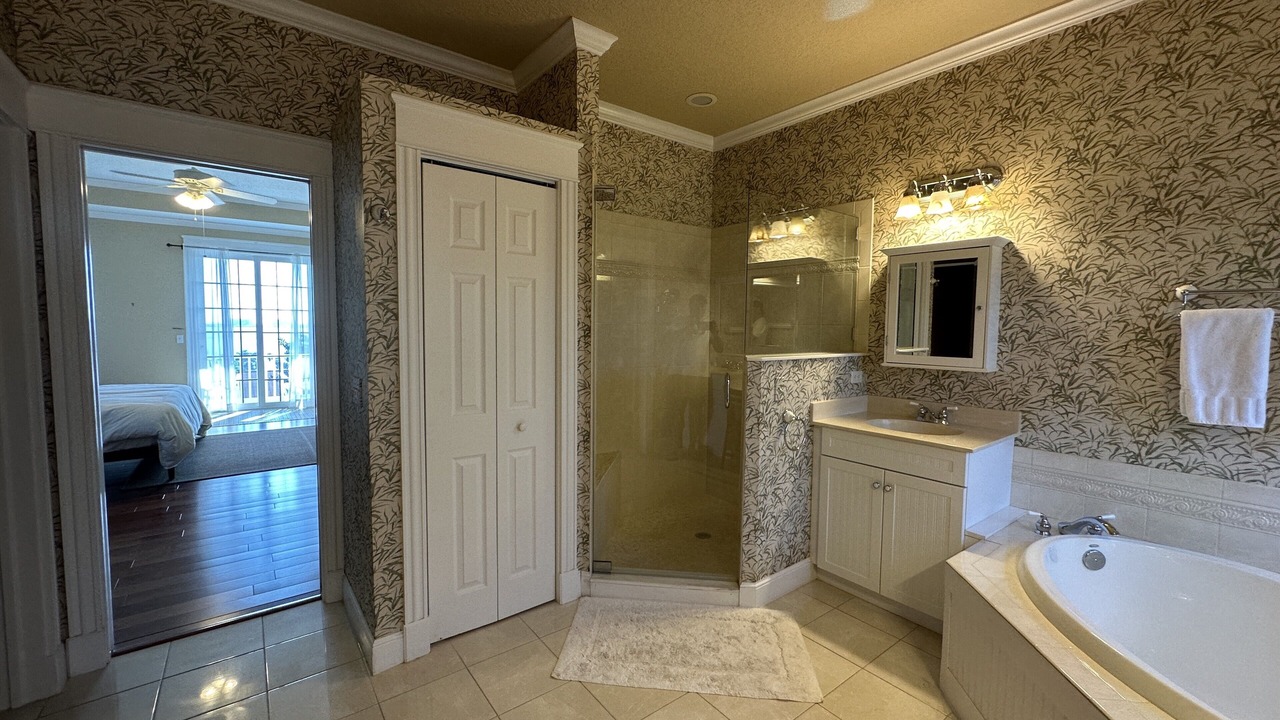 Photo of Bathroom in Jensen Beach
