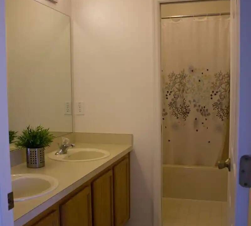 Photo of Bathroom in Sunset Ridge