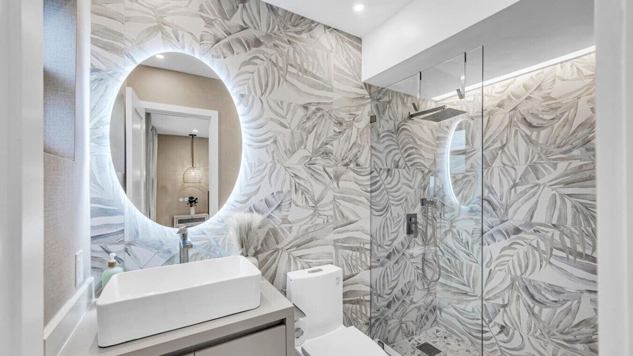Photo of Bathroom in Plantation