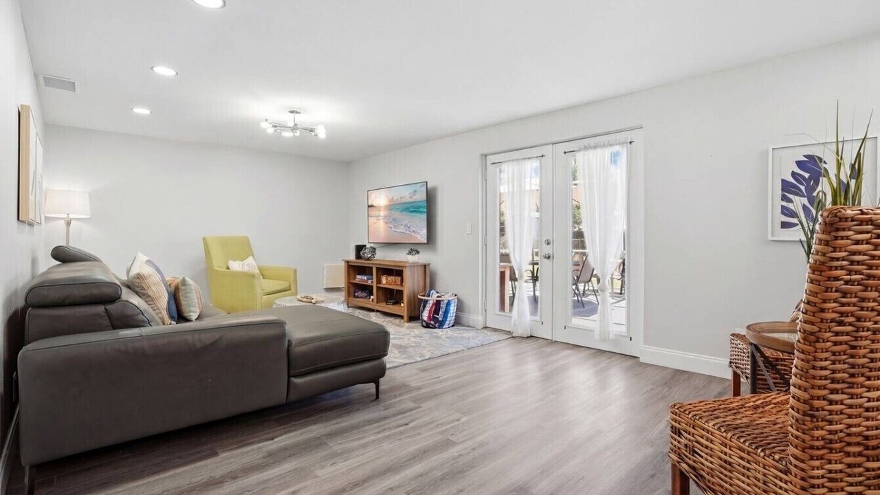Photo of Livingroom in Brandon