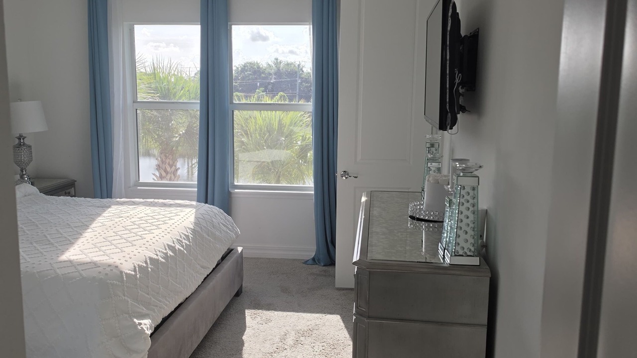 Photo of Bedroom in Greenacres