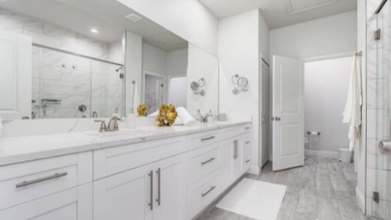 Photo of Bathroom in Port Malabar