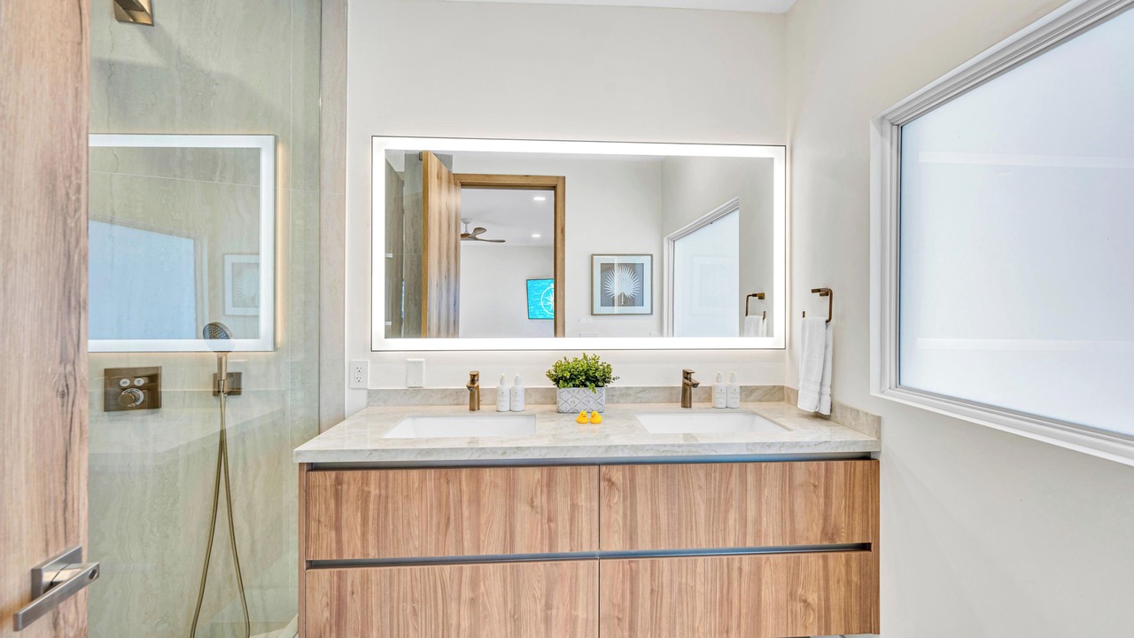 Photo of Bathroom in Lower Matecumbe Key