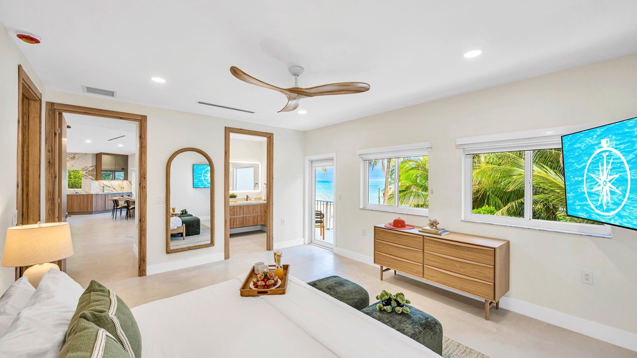 Photo of Bedroom in Lower Matecumbe Key