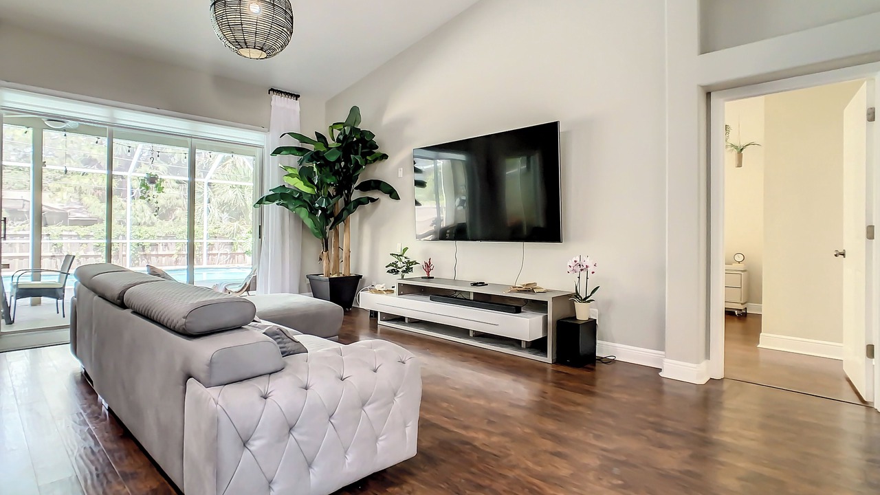 Photo of Livingroom in Interchange Square