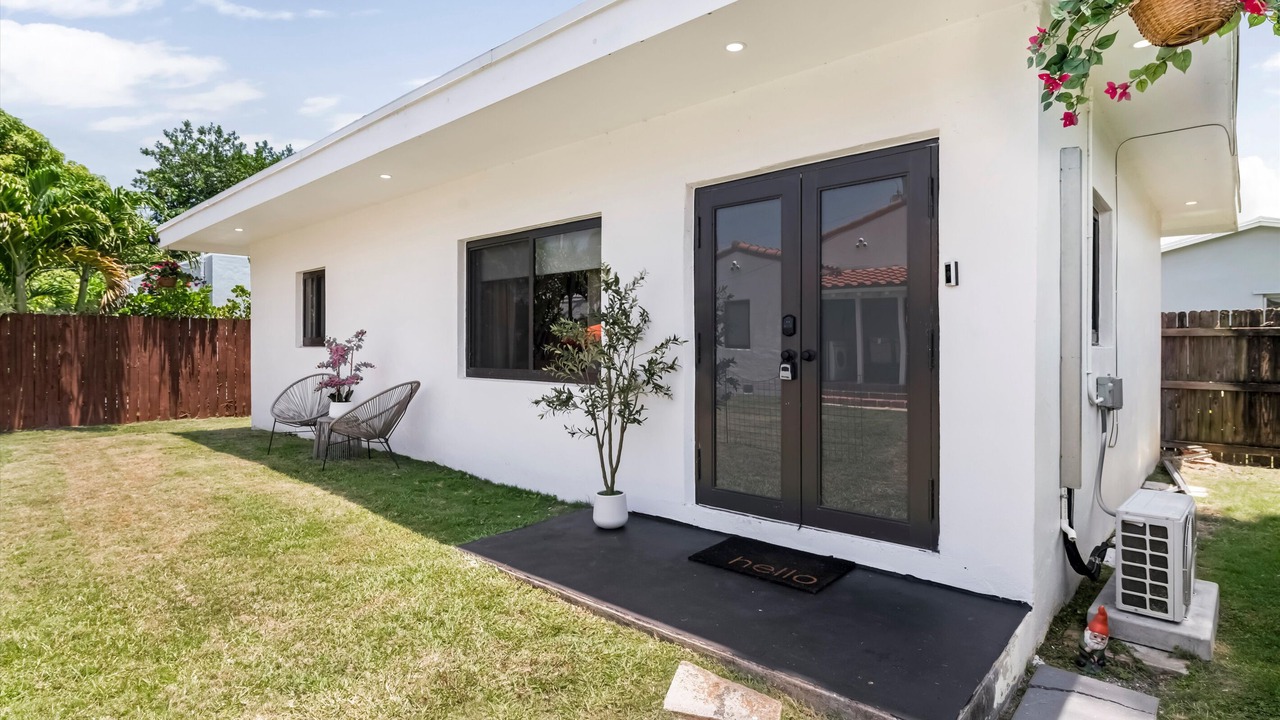 Photo of Outdoor in Northeast Miami