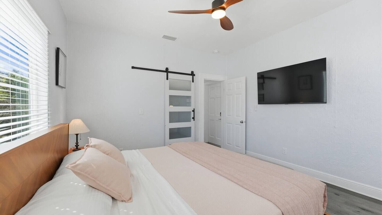 Photo of Bedroom in Riverside Heights
