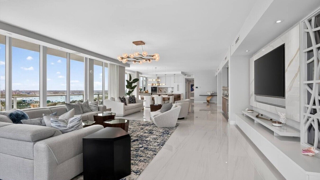 Photo of Livingroom in Singer Island