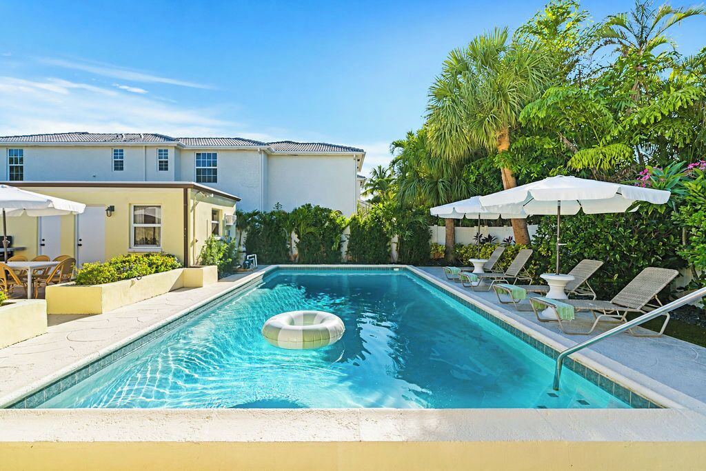 Photo of Others in Palm Beach Shores
