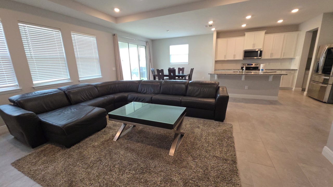 Photo of Livingroom in Wesley Chapel