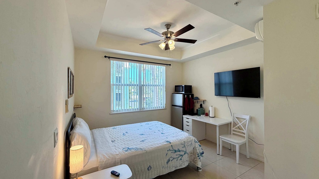 Photo of Bedroom in Bonita Shores
