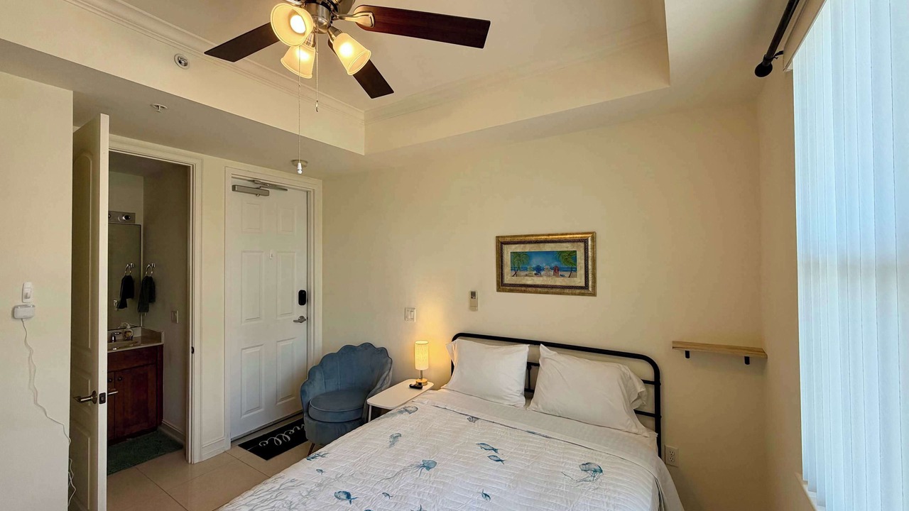 Photo of Bedroom in Bonita Shores